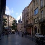 Façade sur la place du palais